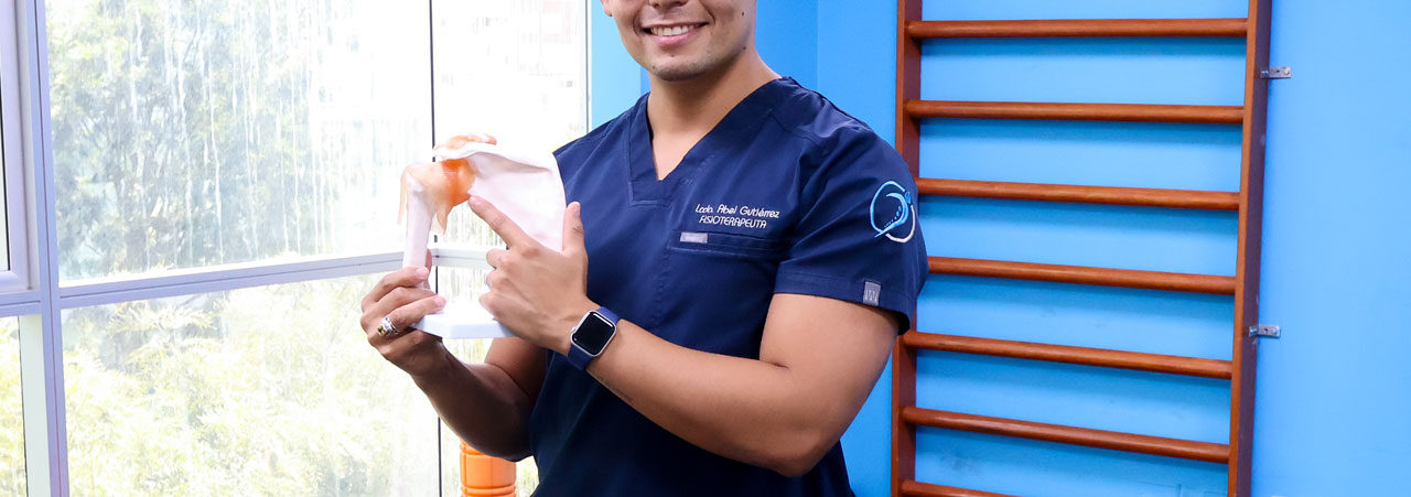 Dolor al levantar el brazo: manguito rotador y tratamiento sin cirugía