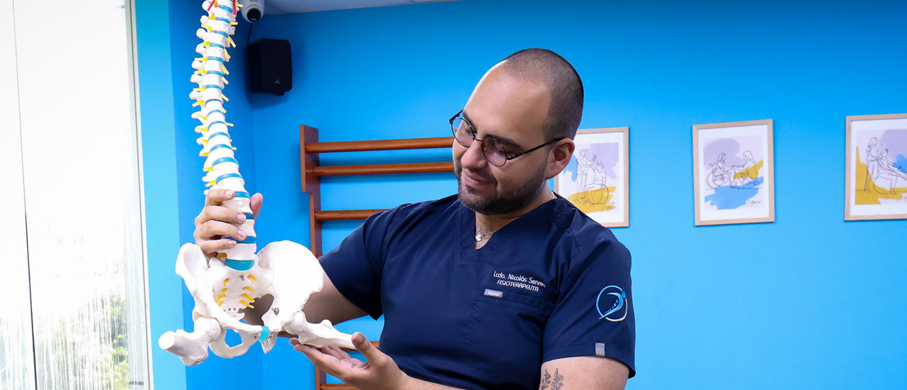 Dolor de cadera: NO es tu edad… ¡Es tu postura!